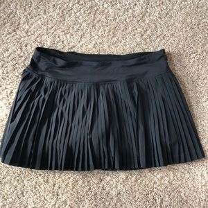 Lululemon Black Skirt (Size 10)